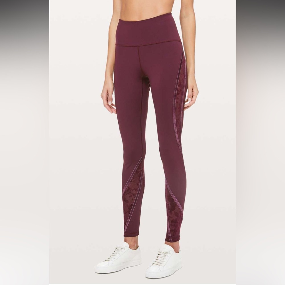 Lululemon Wunder Under High-Rise Tight* Flocked 28"
Dark Adobe 2